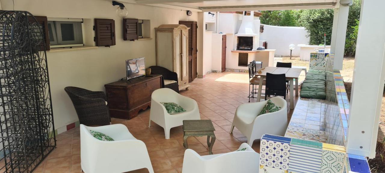 Jungle House - Pineta Is Morus Villa Santa Margherita di Pula Bagian luar foto